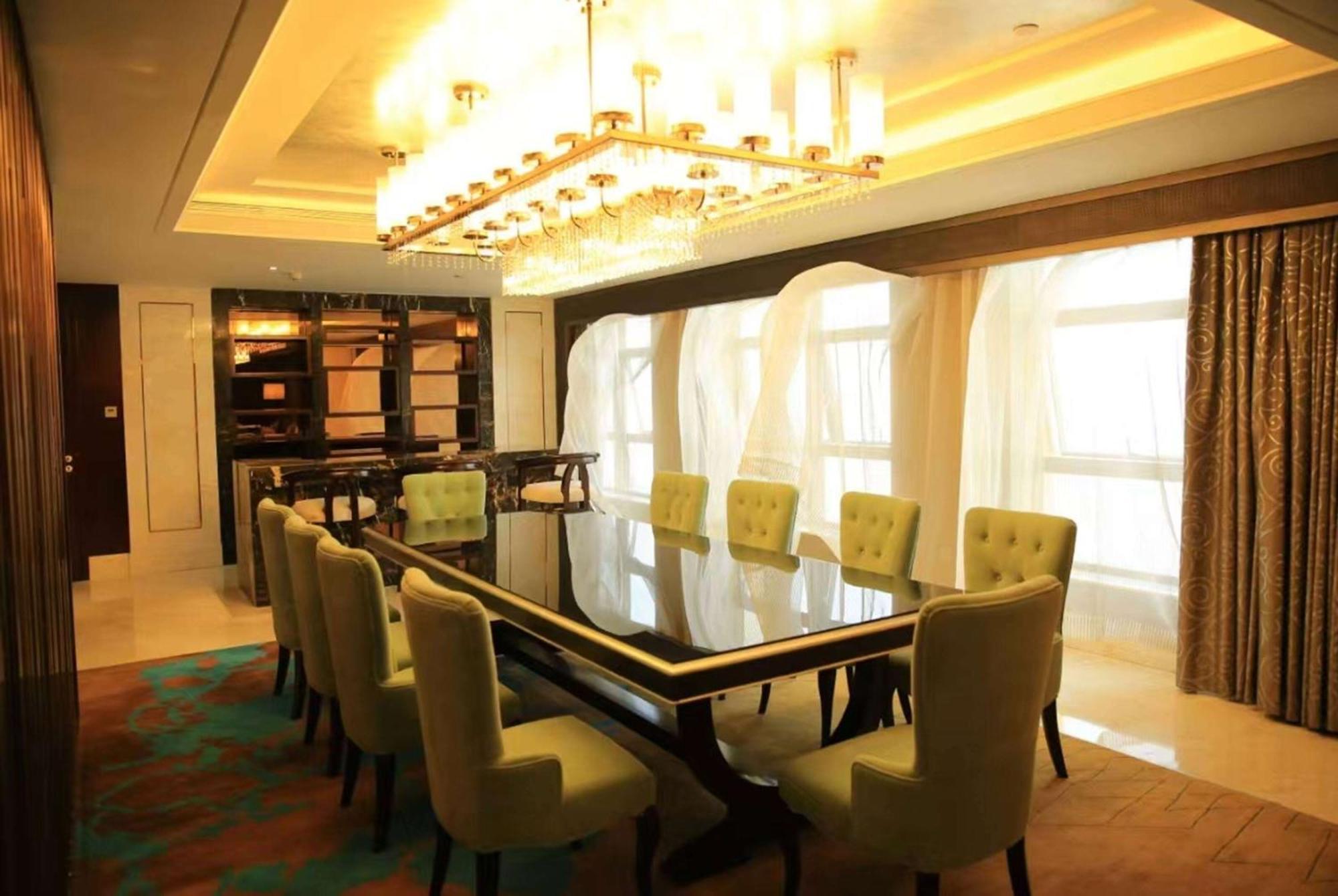 Hotel Ramada Yiyang Taojiang Exterior foto