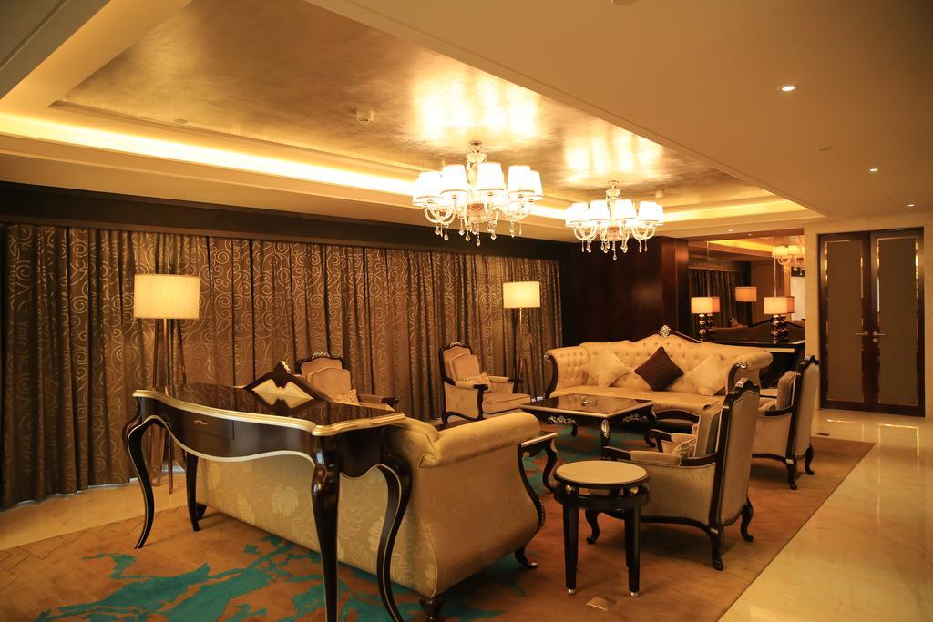 Hotel Ramada Yiyang Taojiang Exterior foto