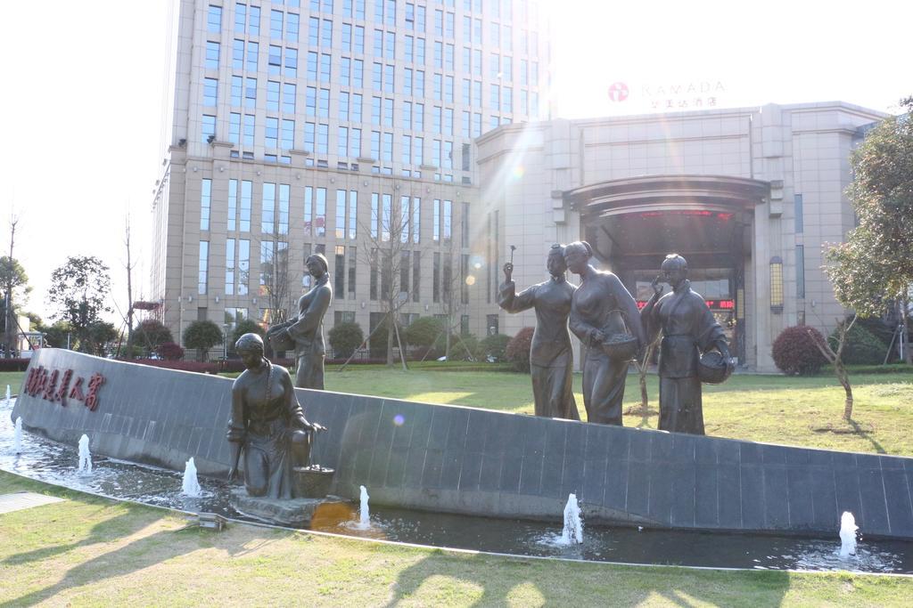 Hotel Ramada Yiyang Taojiang Exterior foto
