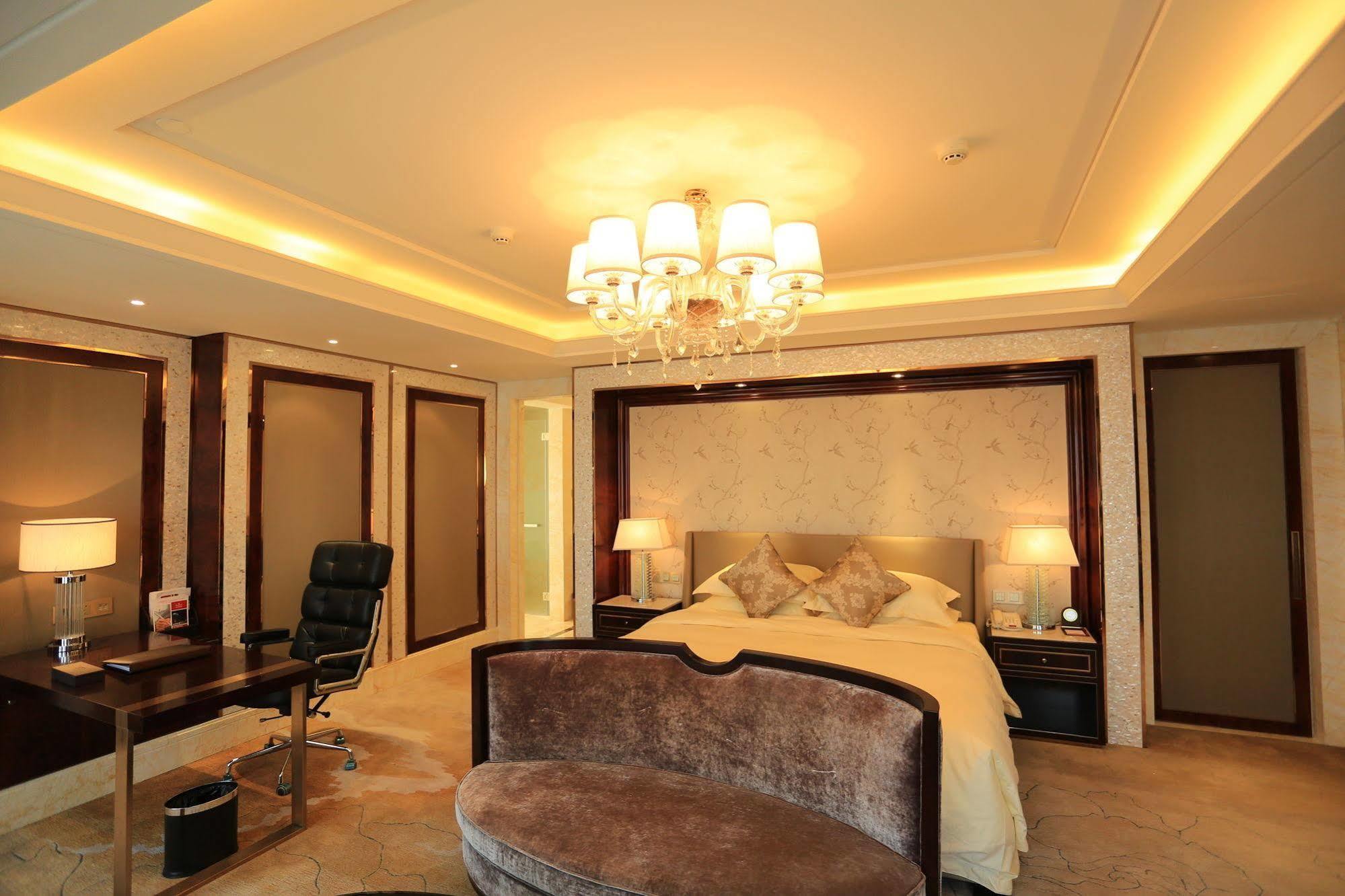 Hotel Ramada Yiyang Taojiang Exterior foto