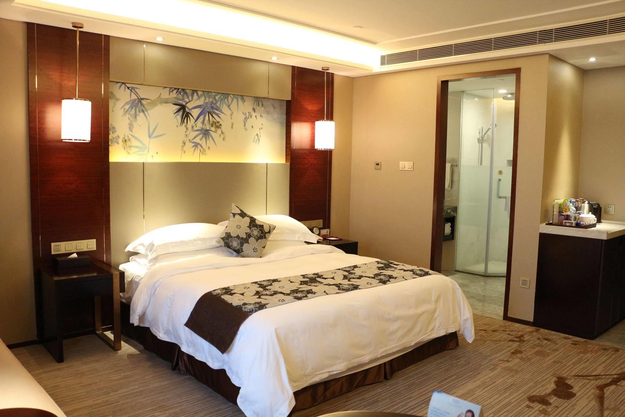 Hotel Ramada Yiyang Taojiang Exterior foto